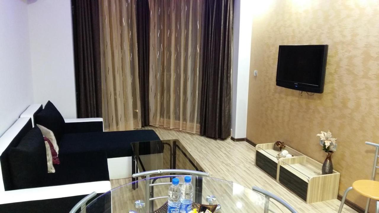 Fantasy Apartaments And Studios Avenue Комплекс Фантазия Хисаря Zewnętrze zdjęcie