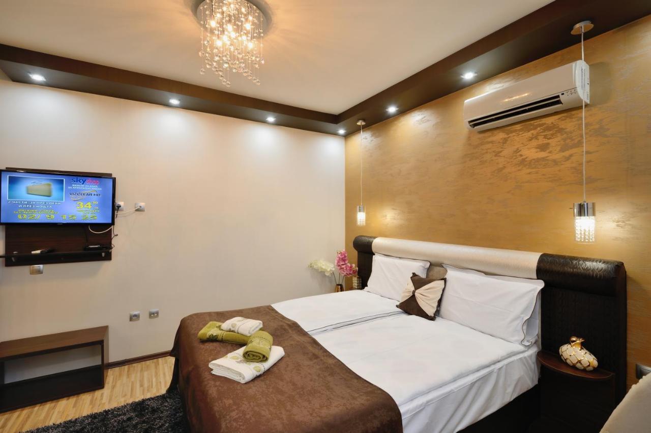 Fantasy Apartaments And Studios Avenue Комплекс Фантазия Хисаря Zewnętrze zdjęcie